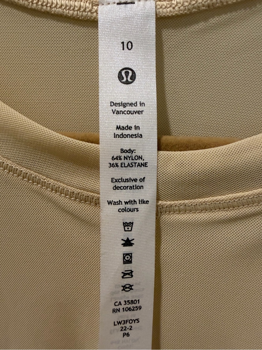 [LULULEMON] Lightweight Mesh Reversible Yoga T-Shirt in ‘Prosecco’ - Picture 6 of 6